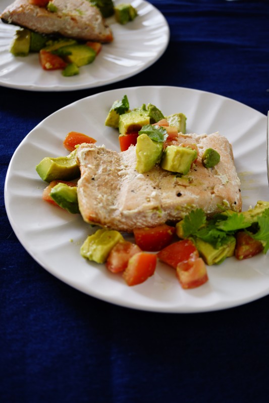 This meal is oozing with so many nutrients an healthy fat. Omega 3 from salmon and healthy fat from avocado. It is also very easy to make. Try it