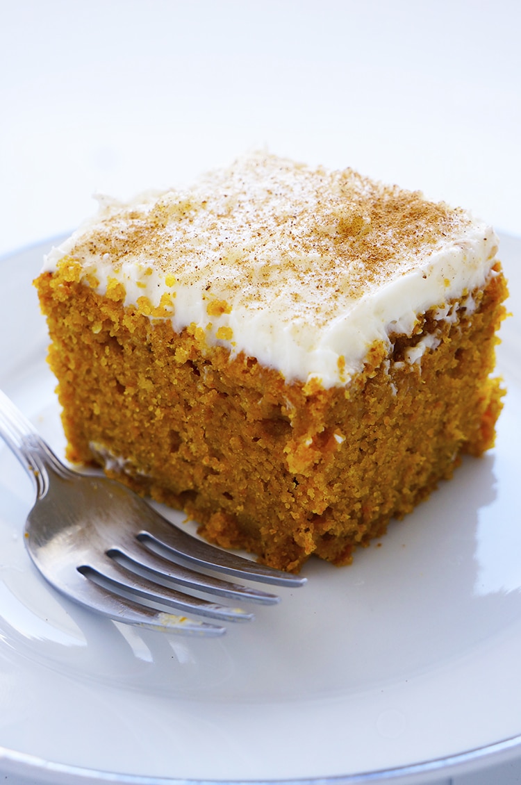 This pumpkin bars  with easy cream cheese frosting will make you a pumpkin fan if you are not yet. This pumpkin bars are very tasty moist, dense and delicious you can't stop with one serving. Topped with cream cheese frosting, now your fall dessert is ready.