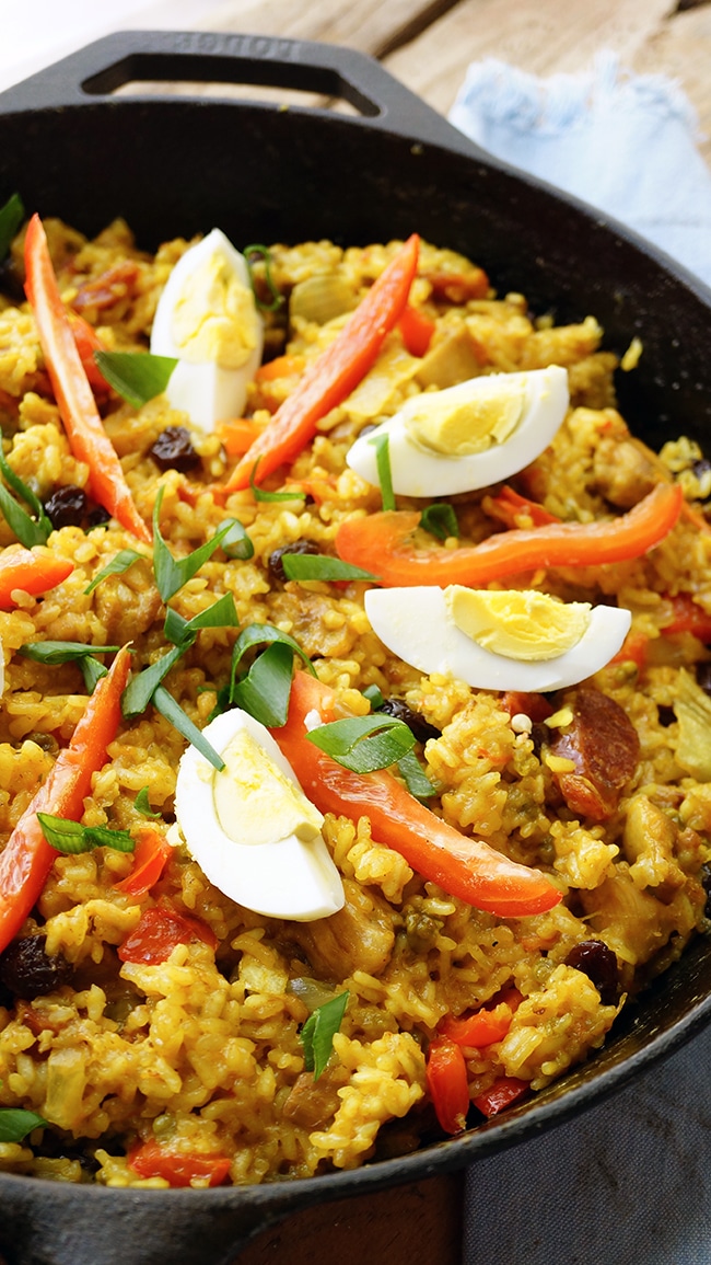 Arroz Valenciana is a Filipino Paella version. It may look similar with Paella, but its ingredients are way different. This is often serve on Christmas and special occasion.