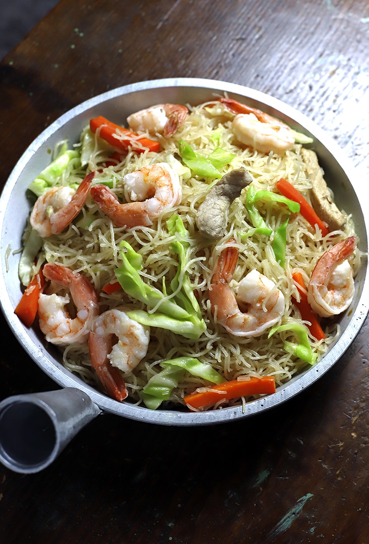 PANCIT BIHON/THE SKINNY POT