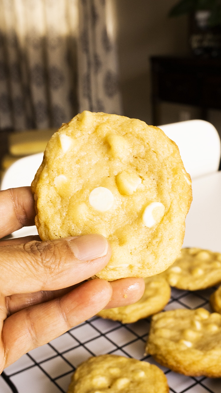 Guys, this is the EASIEST WHITE CHOCOLATE CHIP COOKIE  you can make. It is soft and melt in the mouth, not too sweet and simply filling. It will satisfy your sweet tooth craving.