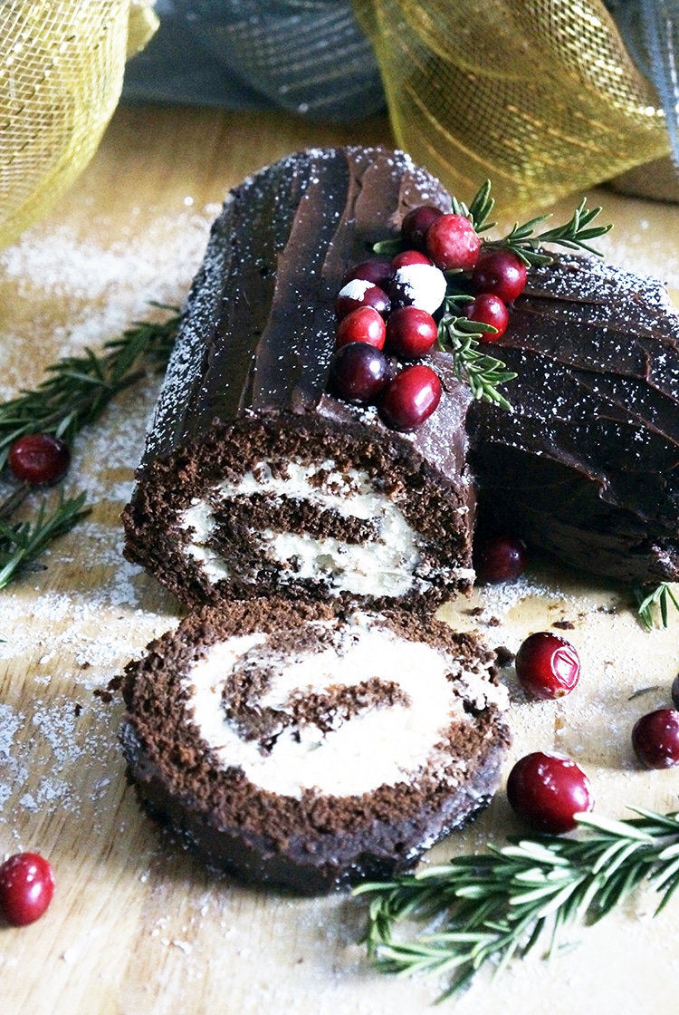 How to Make Yule Log Cake (Busche De Noel)
