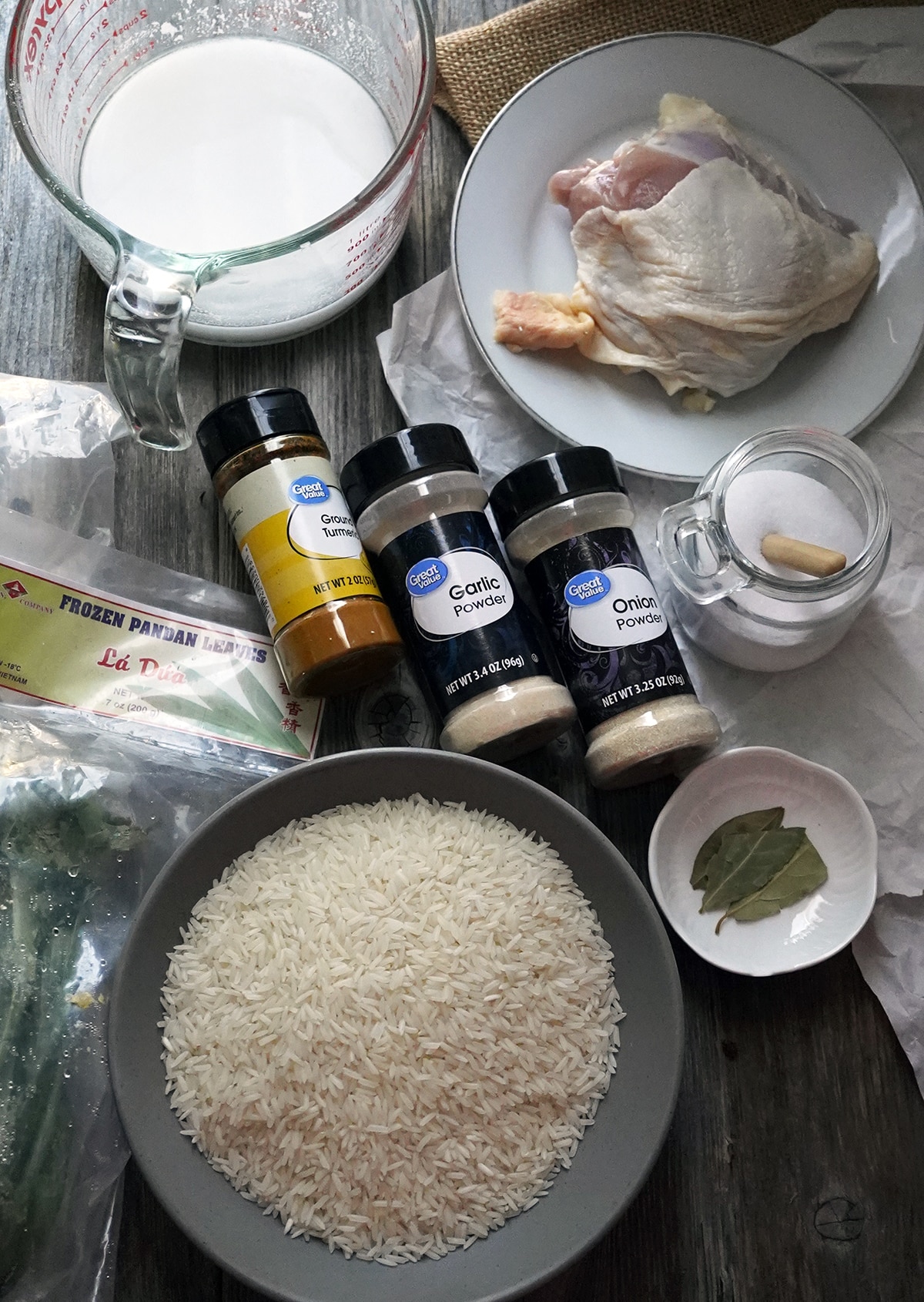 Instant Pot Yellow Rice and Chicken Ingredients
